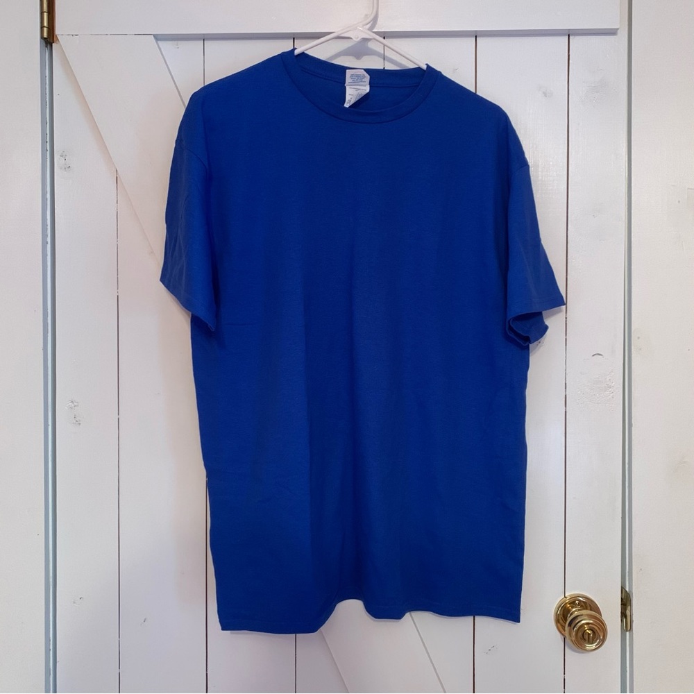 NWOT T-Shirt Size L Blue Short Sleeve Crew Neck Classic T-Shirt